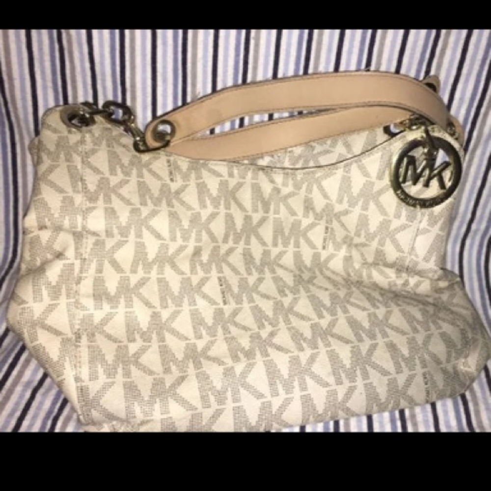 Michael Kors purse